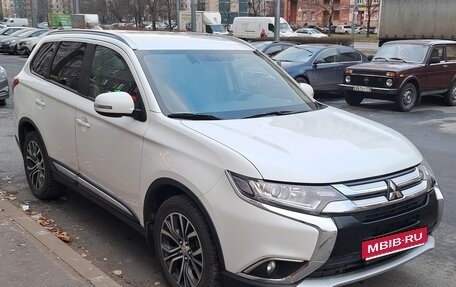 Mitsubishi Outlander III рестайлинг 3, 2018 год, 1 690 000 рублей, 1 фотография