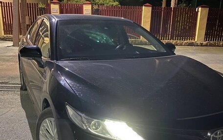 Toyota Camry, 2019 год, 3 500 000 рублей, 4 фотография