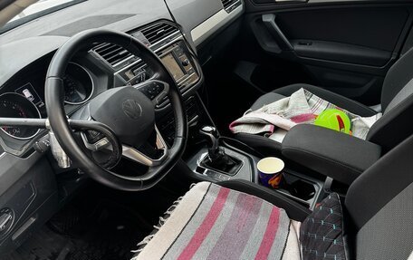 Volkswagen Tiguan II, 2021 год, 3 050 000 рублей, 9 фотография