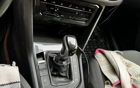 Volkswagen Tiguan II, 2021 год, 3 050 000 рублей, 15 фотография