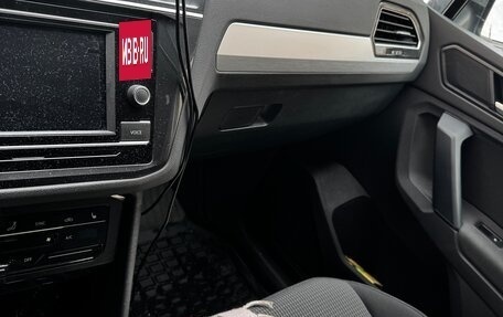 Volkswagen Tiguan II, 2021 год, 3 050 000 рублей, 13 фотография