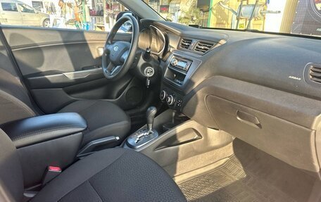 KIA Rio III рестайлинг, 2011 год, 830 000 рублей, 3 фотография