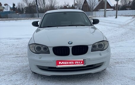 BMW 1 серия, 2010 год, 870 000 рублей, 2 фотография