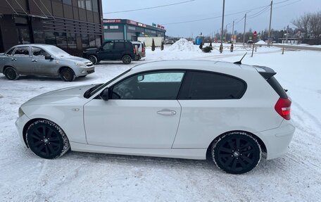 BMW 1 серия, 2010 год, 870 000 рублей, 15 фотография