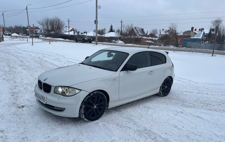 BMW 1 серия, 2010 год, 870 000 рублей, 13 фотография