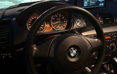 BMW 1 серия, 2010 год, 870 000 рублей, 21 фотография