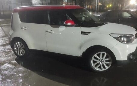 KIA Soul II рестайлинг, 2018 год, 1 450 000 рублей, 8 фотография