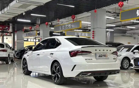Skoda Octavia IV, 2021 год, 1 950 000 рублей, 5 фотография