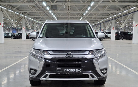 Mitsubishi Outlander III рестайлинг 3, 2021 год, 2 750 000 рублей, 2 фотография