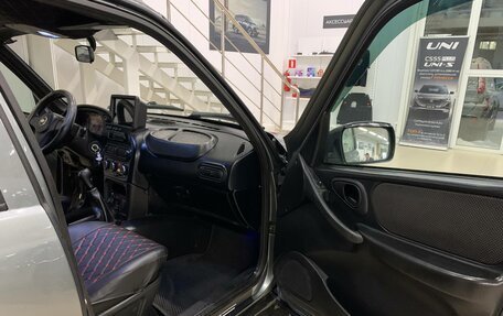 Chevrolet Niva I рестайлинг, 2019 год, 818 000 рублей, 32 фотография