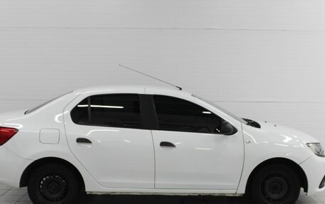 Renault Logan II, 2017 год, 470 000 рублей, 4 фотография