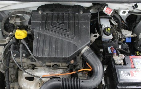 Renault Logan II, 2017 год, 470 000 рублей, 13 фотография