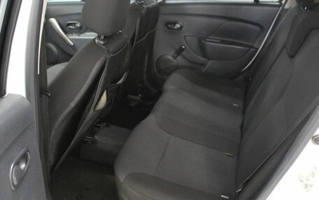 Renault Logan II, 2017 год, 470 000 рублей, 15 фотография