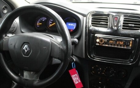 Renault Logan II, 2017 год, 470 000 рублей, 17 фотография