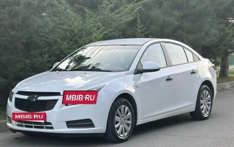 Chevrolet Cruze II, 2012 год, 850 000 рублей, 2 фотография