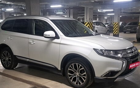 Mitsubishi Outlander III рестайлинг 3, 2018 год, 1 690 000 рублей, 5 фотография