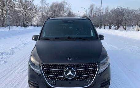 Mercedes-Benz V-Класс, 2025 год, 14 180 000 рублей, 2 фотография