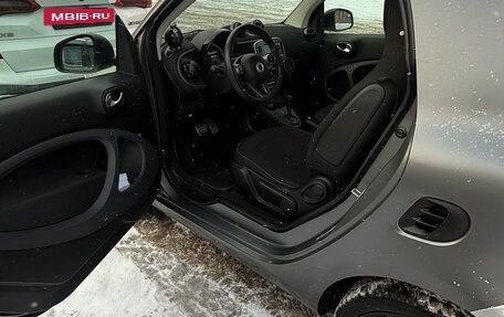 Smart Fortwo III, 2018 год, 1 750 000 рублей, 10 фотография