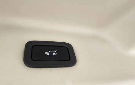 Land Rover Range Rover IV рестайлинг, 2018 год, 6 150 000 рублей, 23 фотография