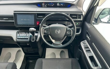 Honda Stepwgn IV, 2015 год, 1 899 000 рублей, 18 фотография