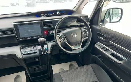 Honda Stepwgn IV, 2015 год, 1 899 000 рублей, 16 фотография