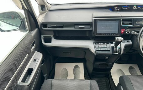 Honda Stepwgn IV, 2015 год, 1 899 000 рублей, 17 фотография