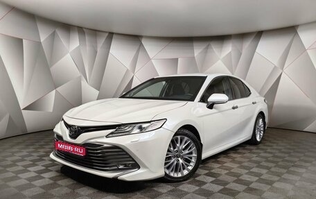 Toyota Camry, 2018 год, 2 843 000 рублей, 1 фотография