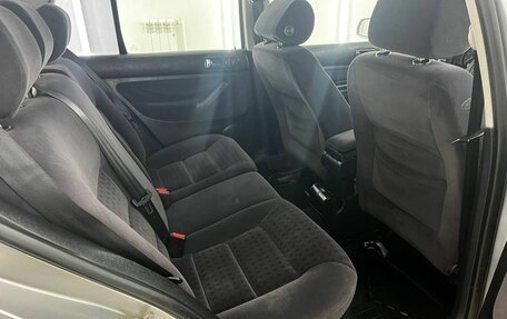 Volkswagen Golf IV, 2001 год, 239 000 рублей, 10 фотография