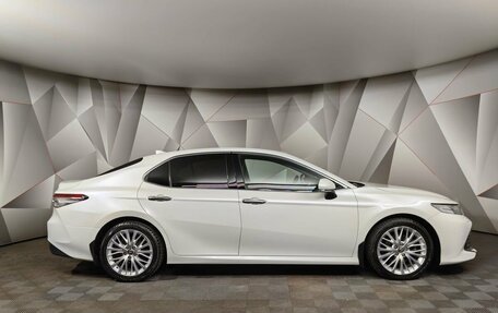 Toyota Camry, 2018 год, 2 843 000 рублей, 6 фотография