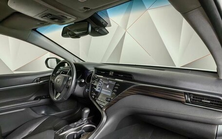 Toyota Camry, 2018 год, 2 843 000 рублей, 13 фотография