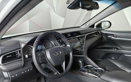 Toyota Camry, 2018 год, 2 843 000 рублей, 19 фотография