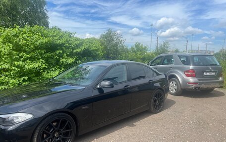 BMW 5 серия, 2011 год, 1 800 000 рублей, 4 фотография