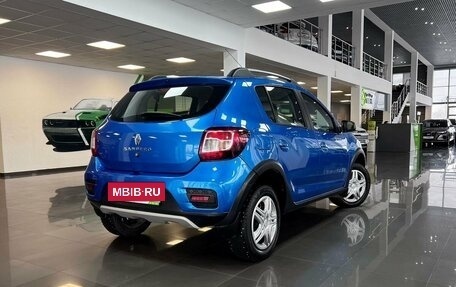 Renault Sandero II рестайлинг, 2020 год, 1 225 000 рублей, 2 фотография