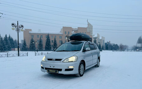 Toyota Ipsum II, 2004 год, 939 000 рублей, 2 фотография