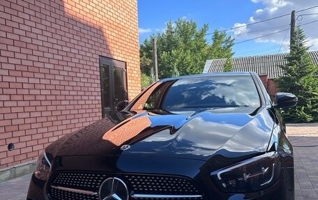 Mercedes-Benz E-Класс, 2022 год, 6 500 000 рублей, 4 фотография