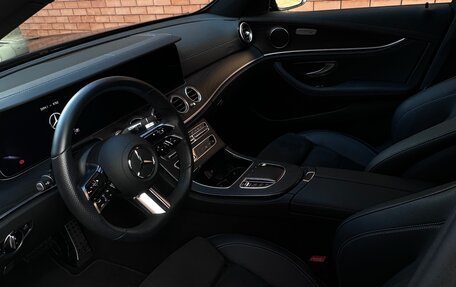 Mercedes-Benz E-Класс, 2022 год, 6 500 000 рублей, 9 фотография