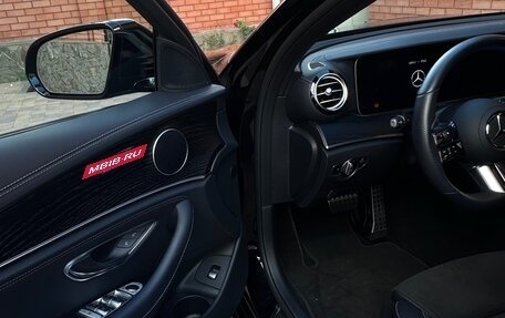 Mercedes-Benz E-Класс, 2022 год, 6 500 000 рублей, 10 фотография