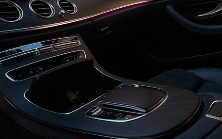 Mercedes-Benz E-Класс, 2022 год, 6 500 000 рублей, 12 фотография