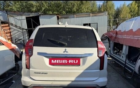 Mitsubishi Pajero Sport III рестайлинг, 2021 год, 2 500 000 рублей, 13 фотография