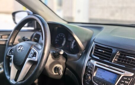 Hyundai Solaris II рестайлинг, 2014 год, 879 000 рублей, 11 фотография