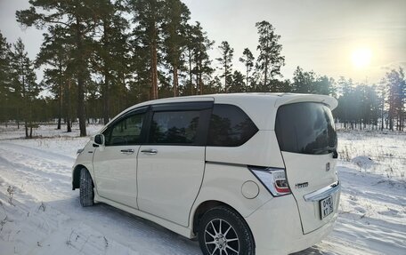 Honda Freed I, 2012 год, 1 050 000 рублей, 4 фотография