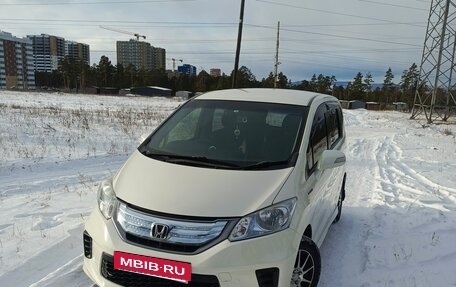 Honda Freed I, 2012 год, 1 050 000 рублей, 3 фотография