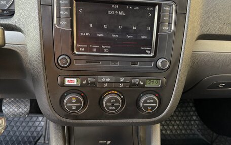 Volkswagen Jetta VI, 2009 год, 490 000 рублей, 3 фотография