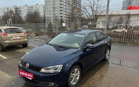 Volkswagen Jetta VI, 2011 год, 1 050 000 рублей, 4 фотография