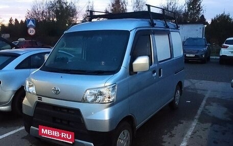 Toyota Pixis Van I, 2018 год, 860 000 рублей, 2 фотография
