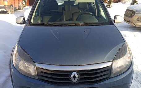 Renault Sandero I, 2013 год, 650 000 рублей, 3 фотография