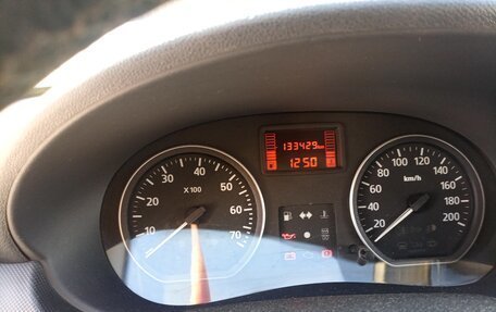 Renault Sandero I, 2013 год, 650 000 рублей, 4 фотография