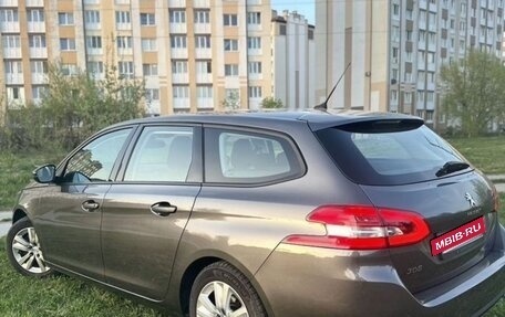 Peugeot 308 II, 2019 год, 1 420 000 рублей, 10 фотография
