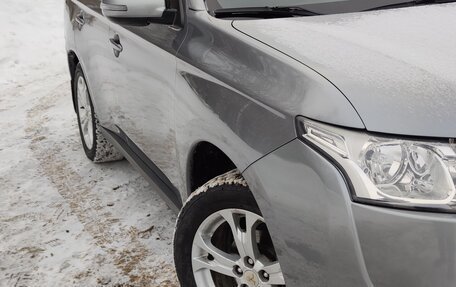 Mitsubishi Outlander III рестайлинг 3, 2012 год, 1 425 000 рублей, 6 фотография