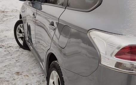 Mitsubishi Outlander III рестайлинг 3, 2012 год, 1 425 000 рублей, 2 фотография